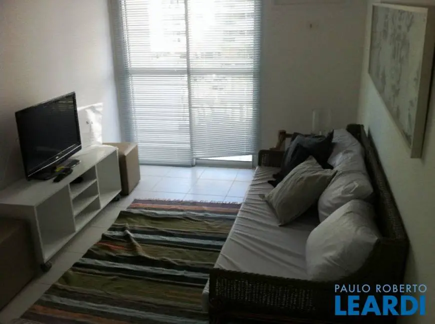 Foto 2 de Flat com 1 Quarto para venda ou aluguel, 44m² em Panamby, São Paulo