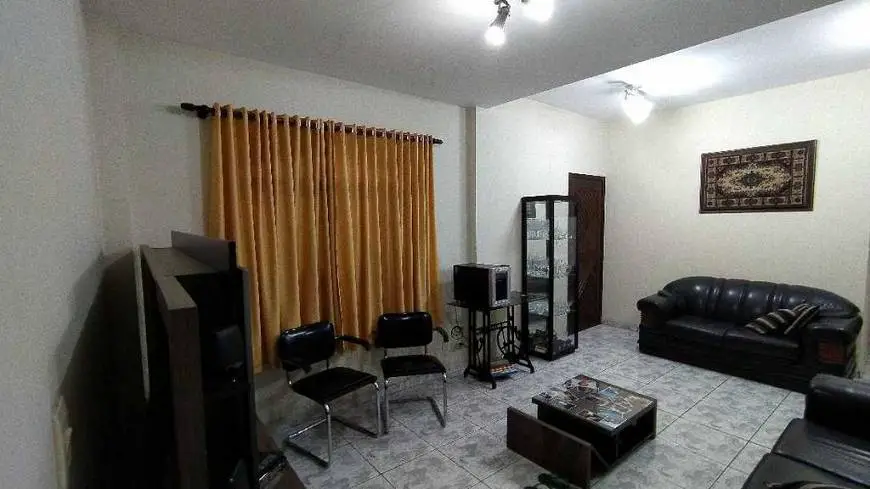 Foto 1 de Sobrado com 3 Quartos à venda, 250m² em Utinga, Santo André