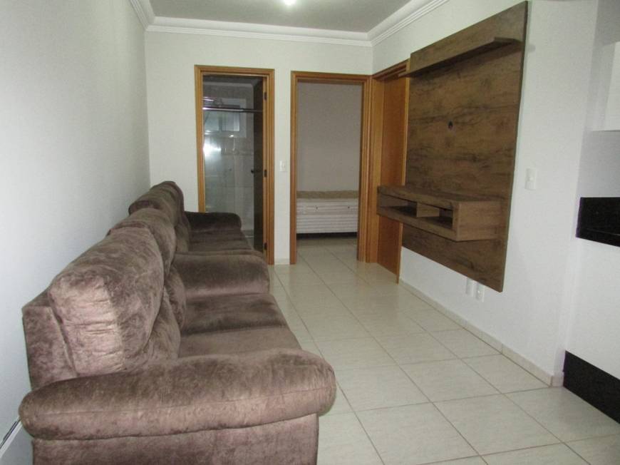 Foto 2 de Apartamento com 2 Quartos para alugar, 86m² em Centro, Ponta Grossa