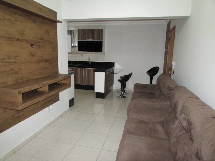 Foto 3 de Apartamento com 2 Quartos para alugar, 86m² em Centro, Ponta Grossa
