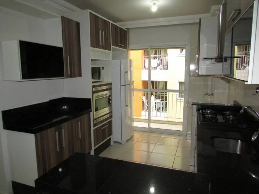 Foto 5 de Apartamento com 2 Quartos para alugar, 86m² em Centro, Ponta Grossa