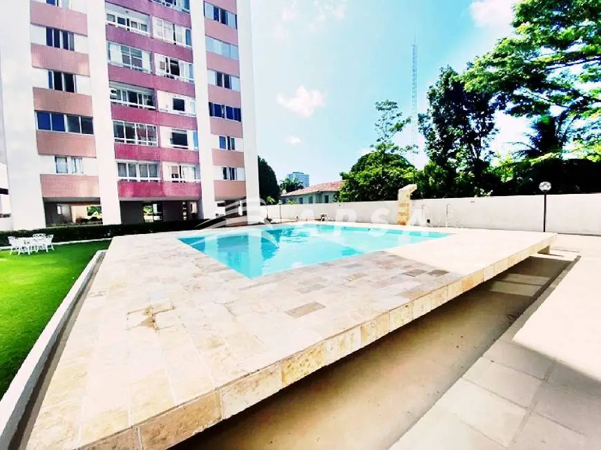 Foto 2 de Apartamento com 2 Quartos para alugar, 100m² em Farol, Maceió