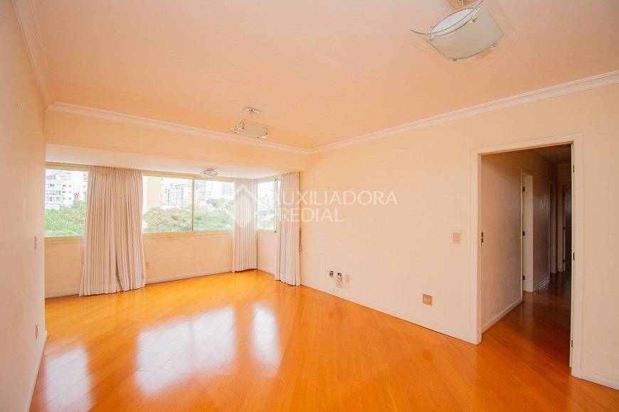 Foto 2 de Apartamento com 3 Quartos para alugar, 115m² em Boa Vista, Porto Alegre