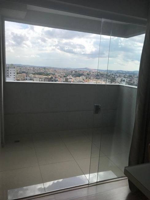 Foto 4 de Apartamento com 3 Quartos para alugar, 75m² em Castelo, Belo Horizonte