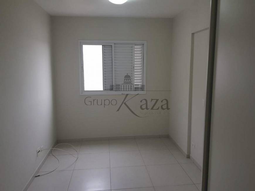 Foto 4 de Apartamento com 3 Quartos para alugar, 132m² em Jardim das Indústrias, São José dos Campos
