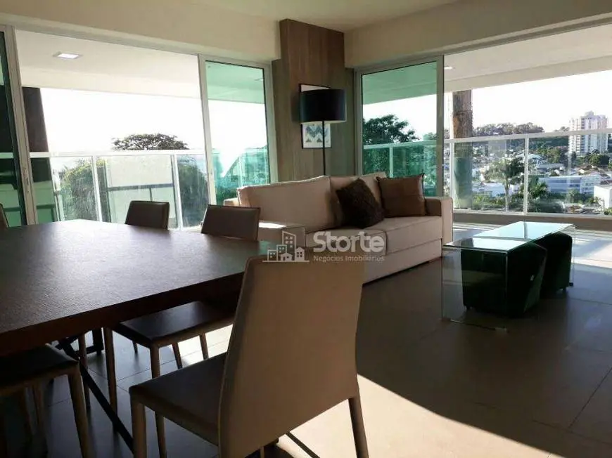 Foto 2 de Apartamento com 3 Quartos à venda, 167m² em Lidice, Uberlândia
