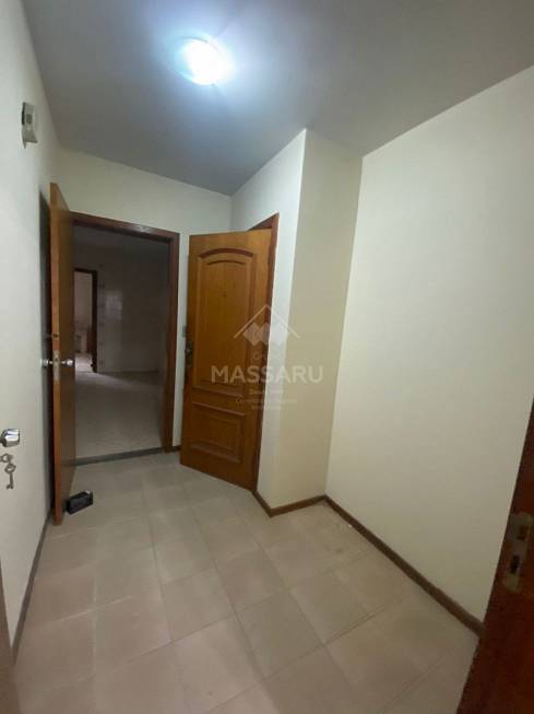 Foto 3 de Apartamento com 3 Quartos para alugar, 183m² em Zona 07, Maringá