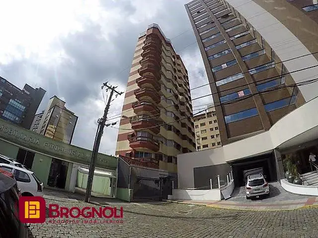 Foto 2 de Apartamento com 4 Quartos à venda, 174m² em Centro, Florianópolis