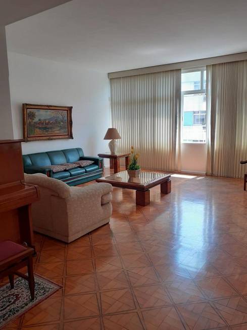 Foto 1 de Apartamento com 4 Quartos para alugar, 240m² em Tijuca, Rio de Janeiro