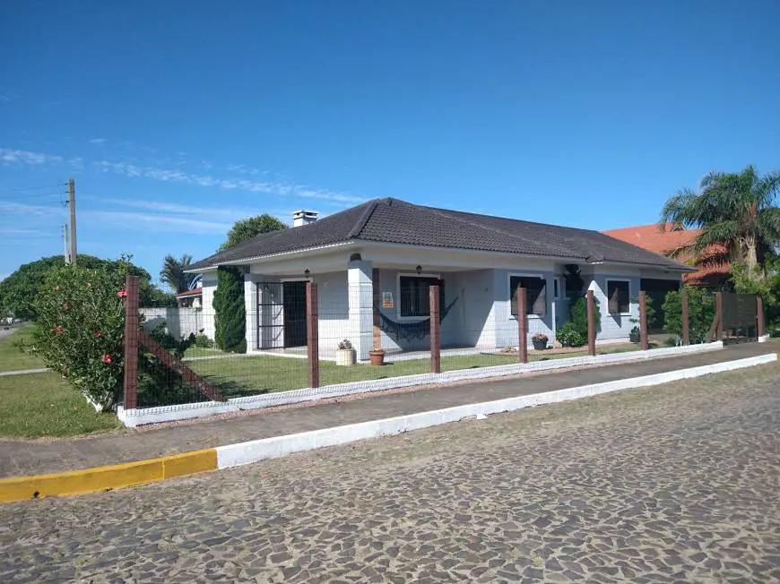 Foto 1 de Casa com 3 Quartos à venda, 166m² em Rainha Do Mar, Xangri-Lá