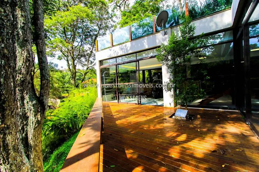 Foto 3 de Casa com 4 Quartos à venda, 1000m² em Vila del Rey, Nova Lima