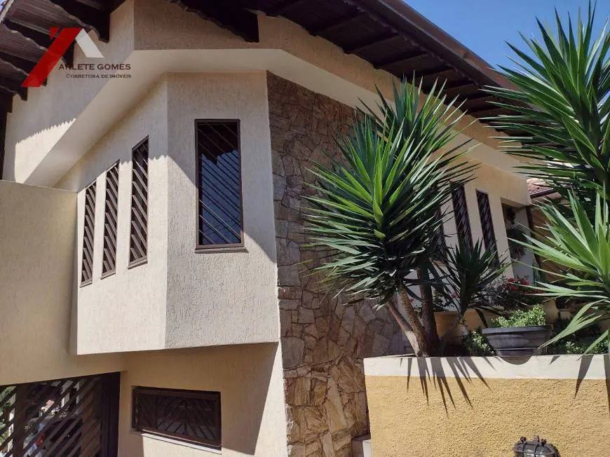 Foto 1 de Casa com 5 Quartos à venda, 355m² em Vila Alice, Santo André