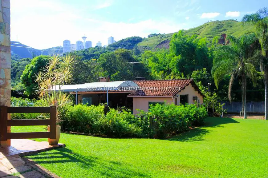 Foto 2 de Casa de Condomínio com 4 Quartos à venda, 600m² em Vila del Rey, Nova Lima