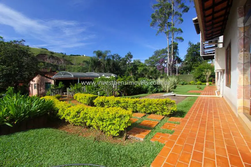 Foto 3 de Casa de Condomínio com 4 Quartos à venda, 600m² em Vila del Rey, Nova Lima