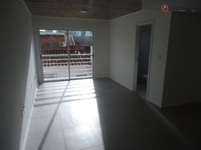 Foto 1 de Kitnet com 1 Quarto para alugar, 35m² em Centro, Pelotas