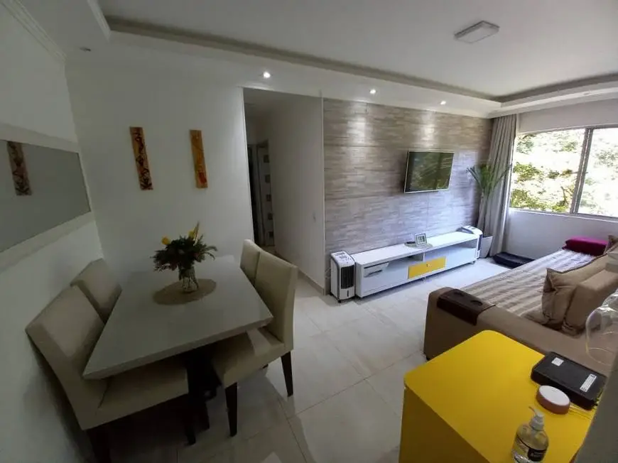 Foto 1 de Apartamento com 2 Quartos à venda, 59m² em Parque Pinheiros, Taboão da Serra