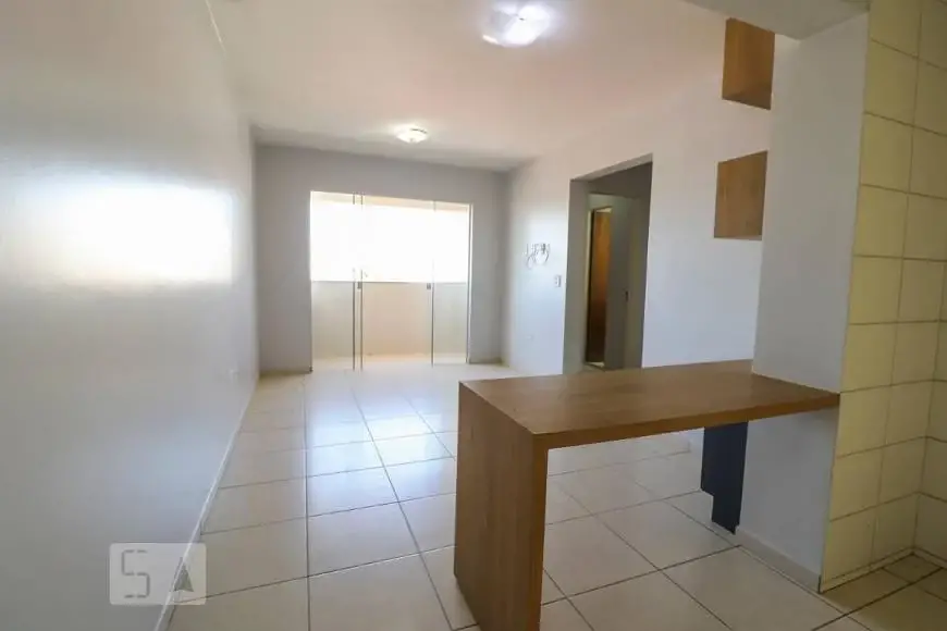 Foto 1 de Apartamento com 2 Quartos para alugar, 58m² em Setor Negrão de Lima, Goiânia