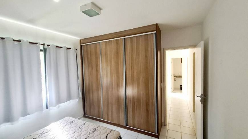 Foto 2 de Apartamento com 3 Quartos à venda, 91m² em Guarajuba, Camaçari