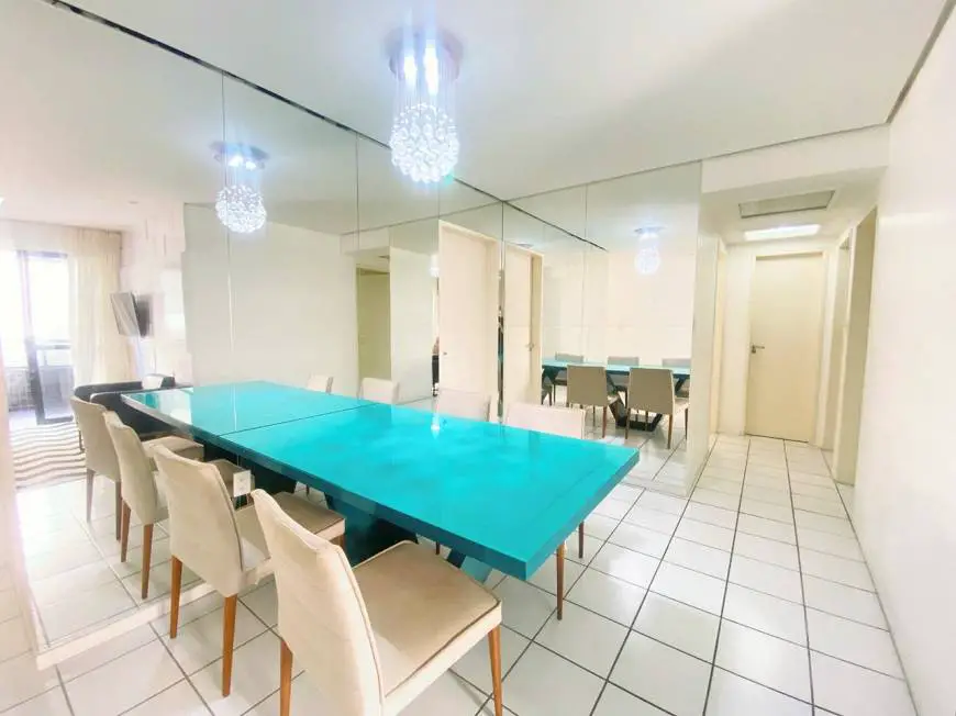 Foto 3 de Apartamento com 3 Quartos à venda, 75m² em Ponta Verde, Maceió