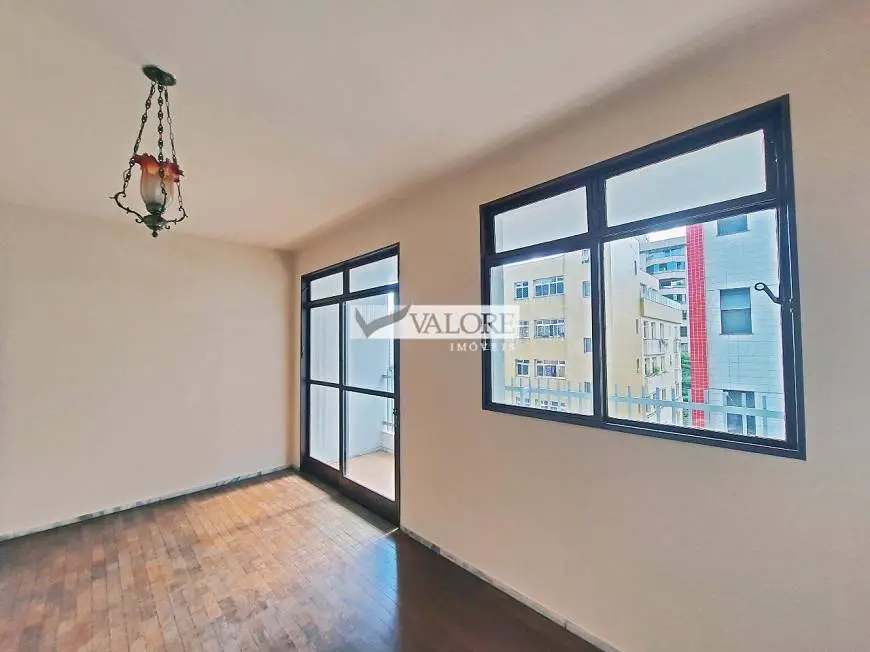 Foto 1 de Apartamento com 3 Quartos para alugar, 127m² em Sion, Belo Horizonte