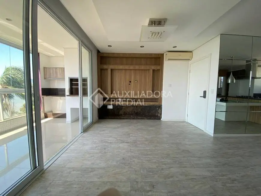 Foto 3 de Apartamento com 4 Quartos para alugar, 153m² em Coqueiros, Florianópolis
