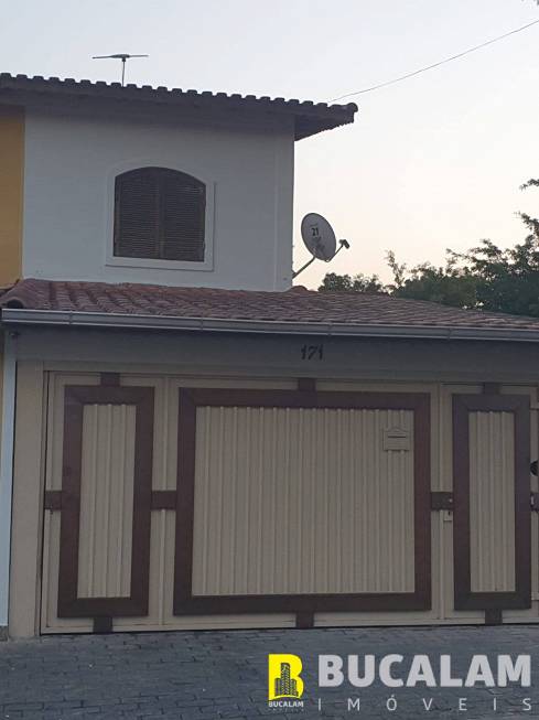 Foto 1 de Casa com 2 Quartos à venda, 104m² em Jardim América, Taboão da Serra