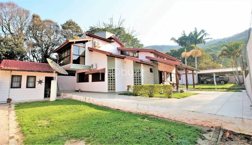 Foto 1 de Casa com 4 Quartos à venda, 720m² em Armação do Pântano do Sul, Florianópolis