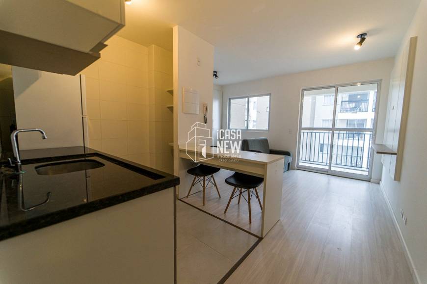 Foto 1 de Apartamento com 1 Quarto à venda, 30m² em Capão Raso, Curitiba