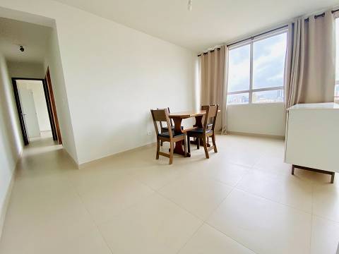 Foto 1 de Apartamento com 2 Quartos para alugar, 58m² em Centro, Curitiba