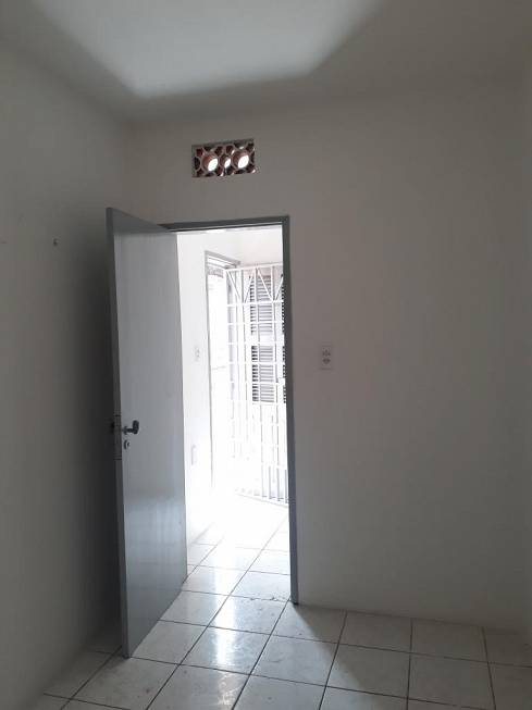 Foto 4 de Apartamento com 2 Quartos para alugar, 200m² em Fátima, Fortaleza