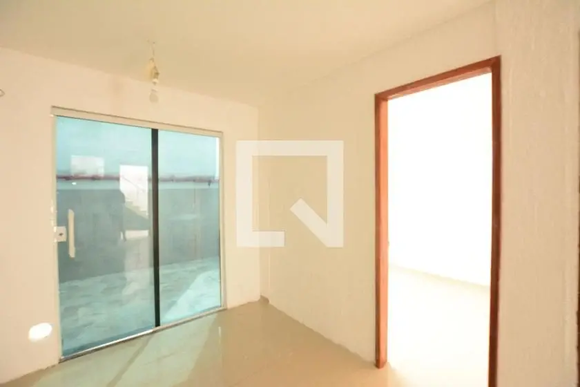 Foto 3 de Apartamento com 2 Quartos para alugar, 60m² em Jardim Sulacap, Rio de Janeiro
