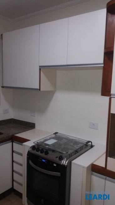 Foto 4 de Apartamento com 3 Quartos para alugar, 90m² em Itaim Bibi, São Paulo