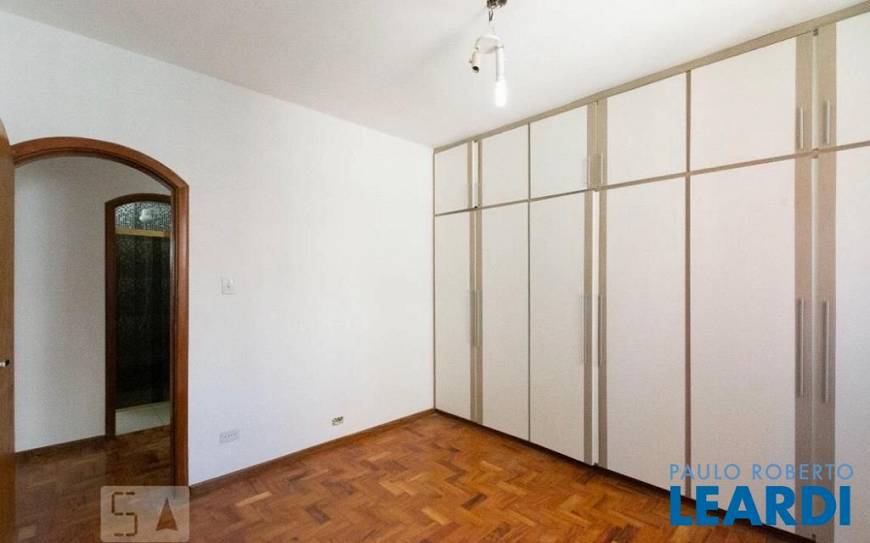 Foto 5 de Apartamento com 3 Quartos para alugar, 90m² em Itaim Bibi, São Paulo