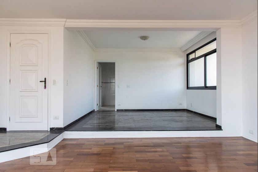 Foto 1 de Apartamento com 4 Quartos à venda, 200m² em Bosque da Saúde, São Paulo
