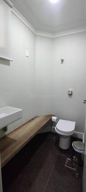 Foto 4 de Apartamento com 4 Quartos para alugar, 206m² em Centro, Maringá