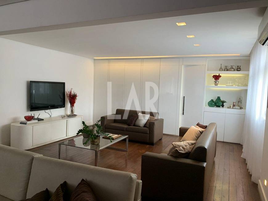 Foto 1 de Apartamento com 4 Quartos à venda, 348m² em Funcionários, Belo Horizonte
