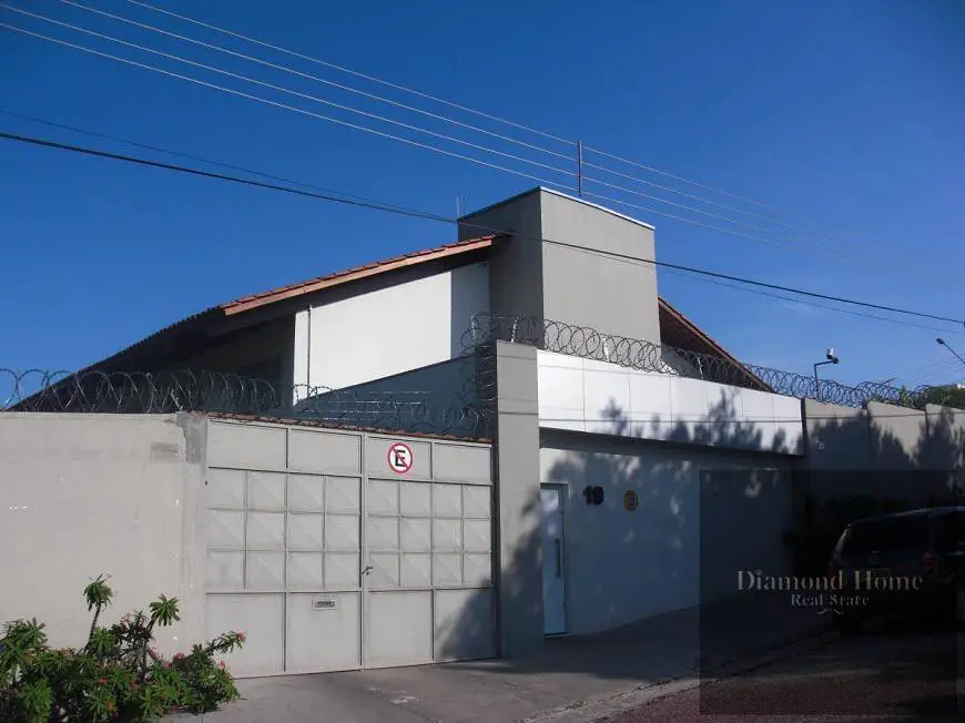 Foto 1 de Casa com 10 Quartos para alugar, 1600m² em Duque de Caxias, Cuiabá