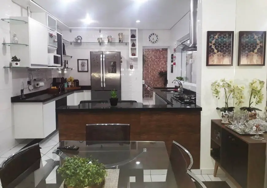 Foto 4 de Casa com 3 Quartos à venda, 360m² em Cidade Ademar, São Paulo