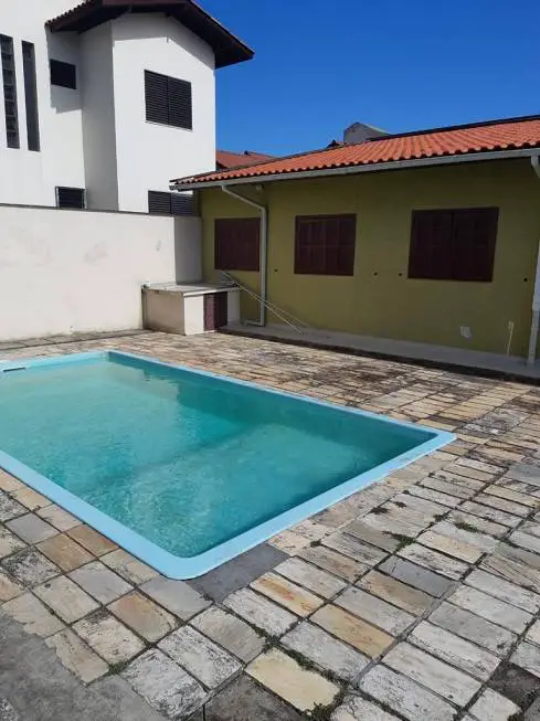 Foto 1 de Casa com 6 Quartos à venda, 381m² em Ingleses do Rio Vermelho, Florianópolis