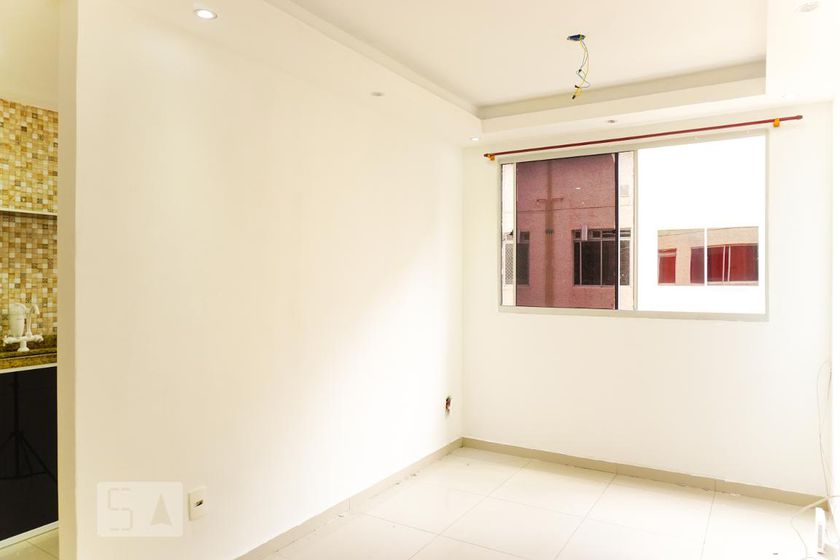 Foto 1 de Apartamento com 2 Quartos para alugar, 44m² em Campo Grande, Rio de Janeiro