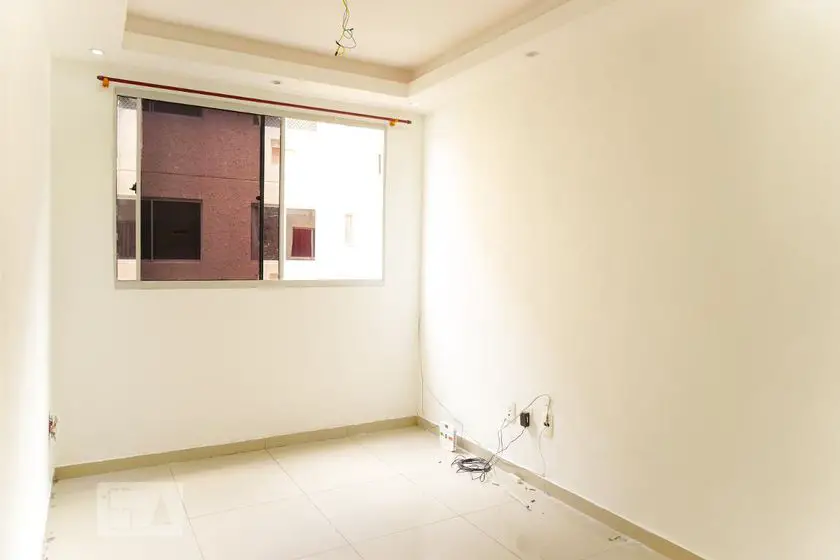 Foto 2 de Apartamento com 2 Quartos para alugar, 44m² em Campo Grande, Rio de Janeiro