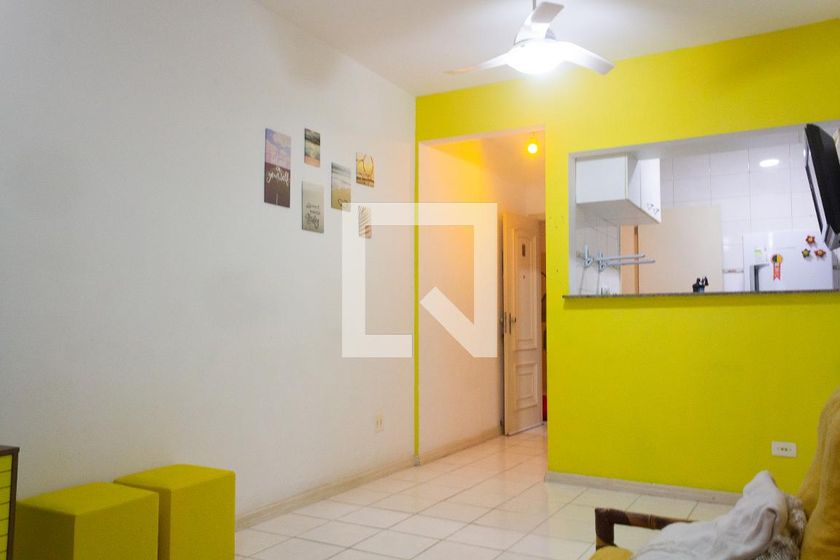 Foto 2 de Apartamento com 2 Quartos para alugar, 70m² em Nova Mirim, Praia Grande