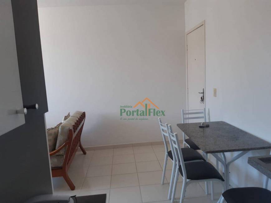 Foto 3 de Apartamento com 2 Quartos para alugar, 46m² em São Patrício, Serra