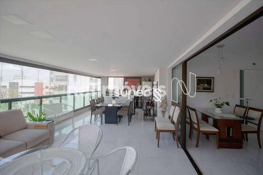 Foto 1 de Apartamento com 3 Quartos à venda, 171m² em Barra, Salvador
