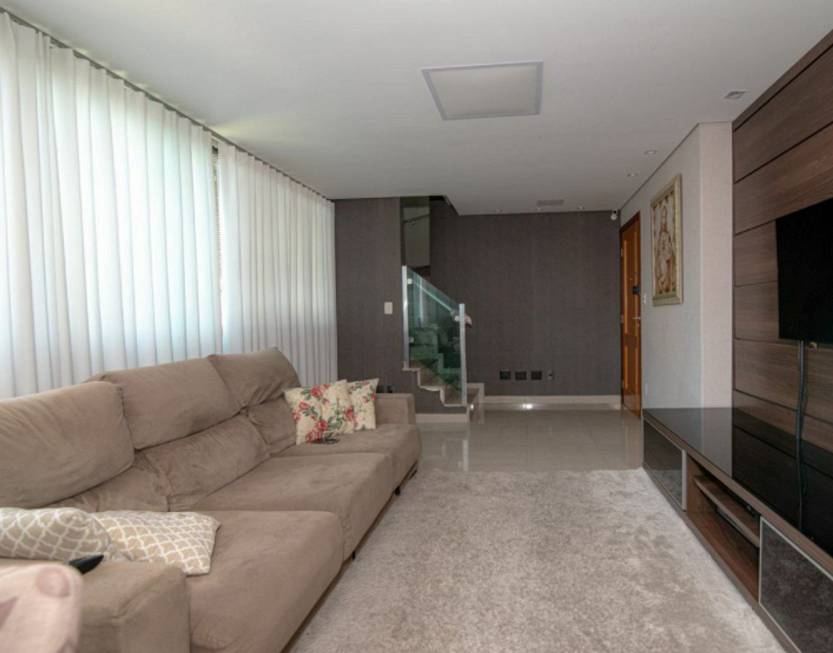 Foto 1 de Apartamento com 3 Quartos à venda, 171m² em Coração Eucarístico, Belo Horizonte