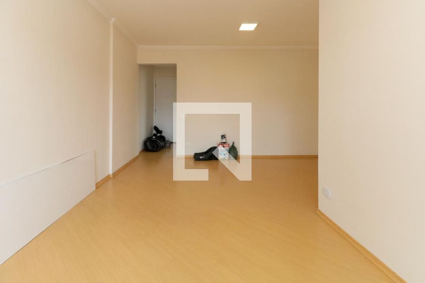 Foto 5 de Apartamento com 3 Quartos para alugar, 70m² em Sumaré, São Paulo