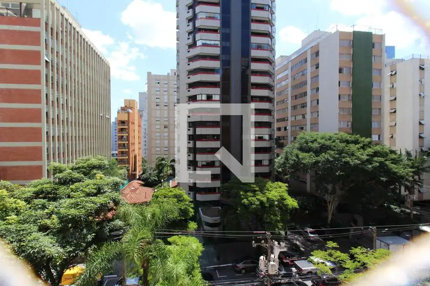 Foto 5 de Apartamento com 4 Quartos para alugar, 158m² em Itaim Bibi, São Paulo