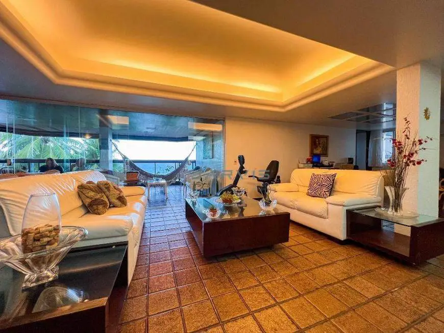 Foto 1 de Apartamento com 4 Quartos à venda, 281m² em Jatiúca, Maceió