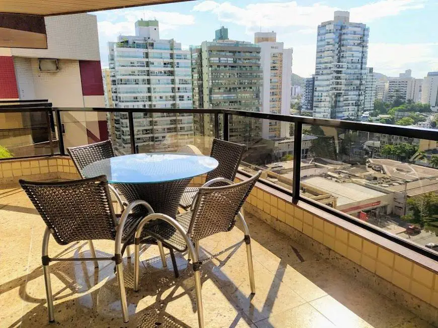 Foto 1 de Apartamento com 4 Quartos à venda, 260m² em Praia do Sua, Vitória