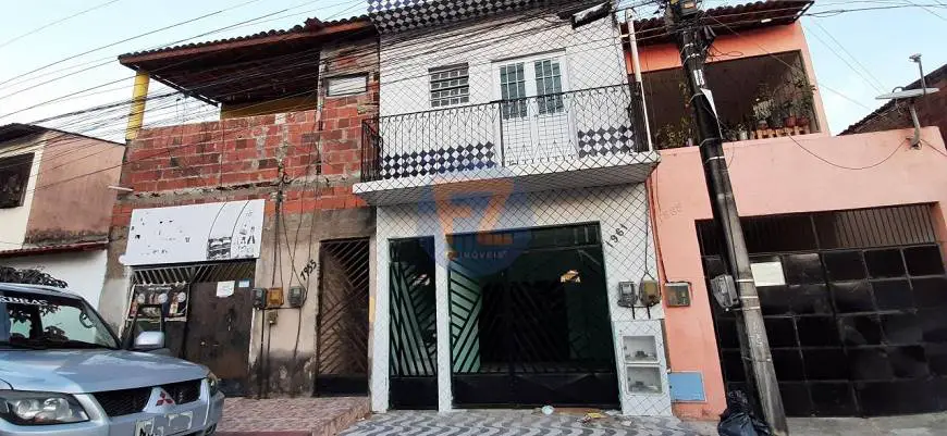 Foto 1 de Casa com 3 Quartos para alugar, 92m² em Jóquei Clube, Fortaleza